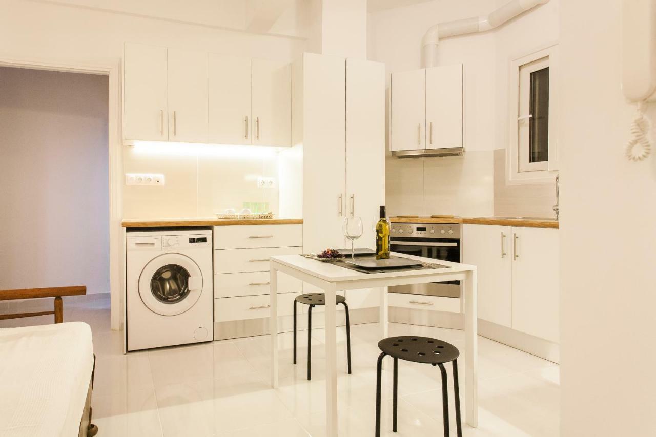 Classy Private Double Rooms In Apartment Next To Acropolis Athen Eksteriør bilde