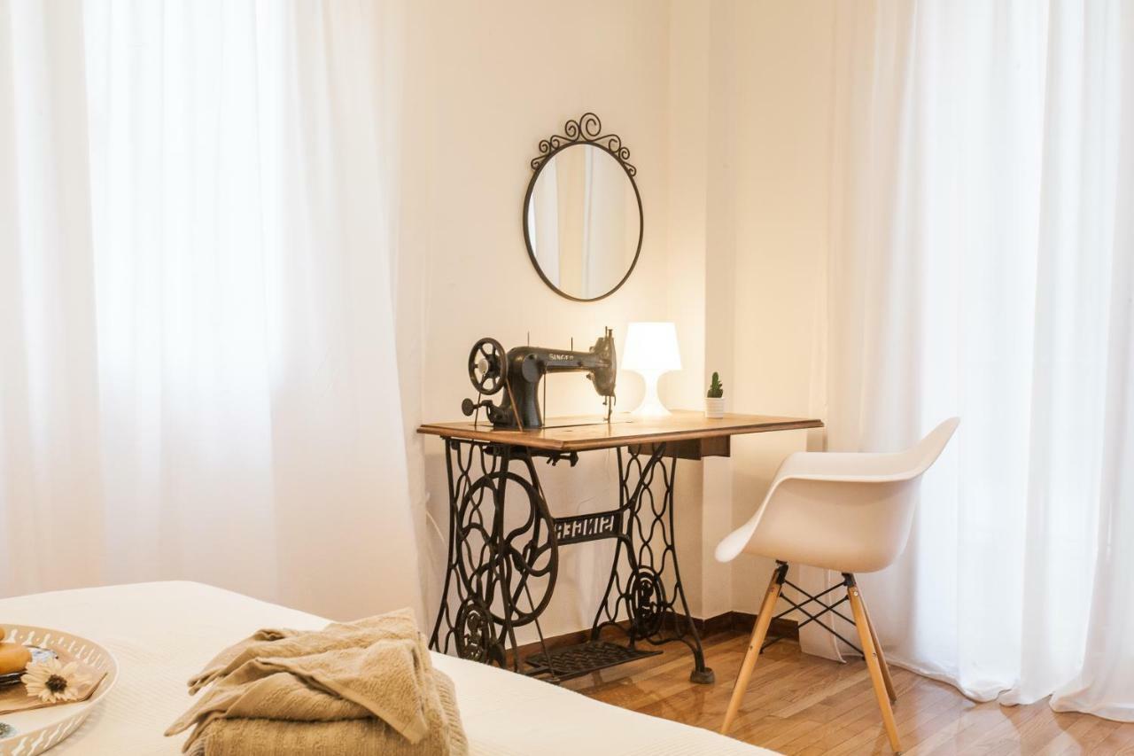 Classy Private Double Rooms In Apartment Next To Acropolis Athen Eksteriør bilde