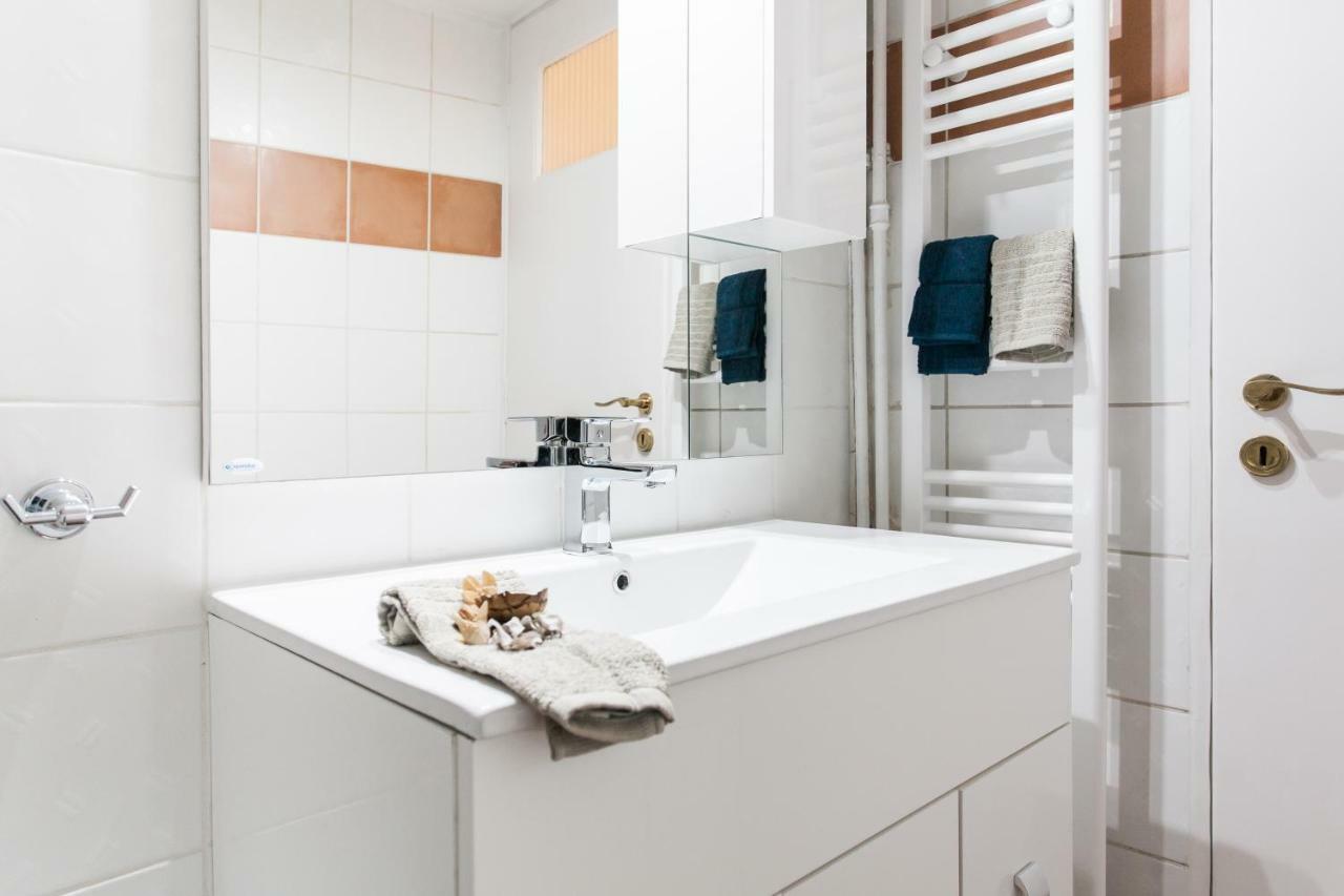 Classy Private Double Rooms In Apartment Next To Acropolis Athen Eksteriør bilde
