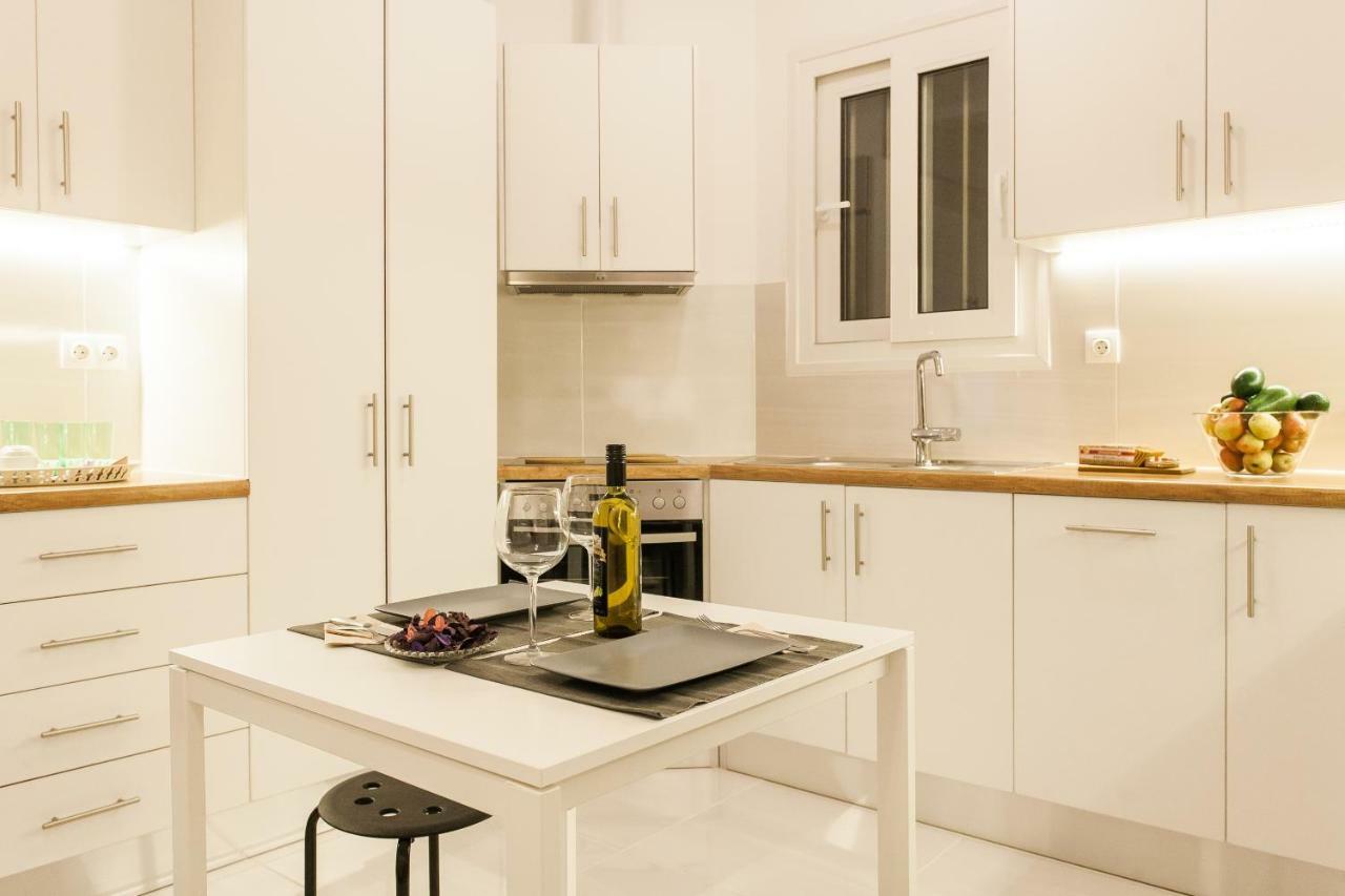 Classy Private Double Rooms In Apartment Next To Acropolis Athen Eksteriør bilde